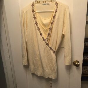 Rickis exl Cream Knit Sweater with Floral Detail, matching tshirt
